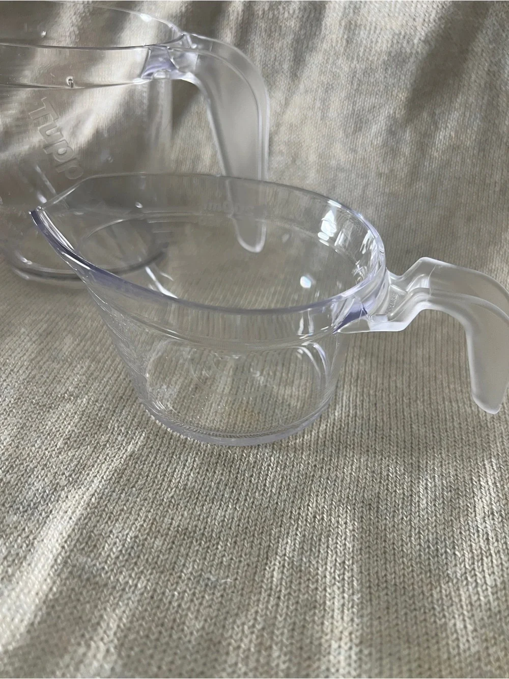 2- 🆕Clear Plastic Measuring Cup with Handle - Transparent